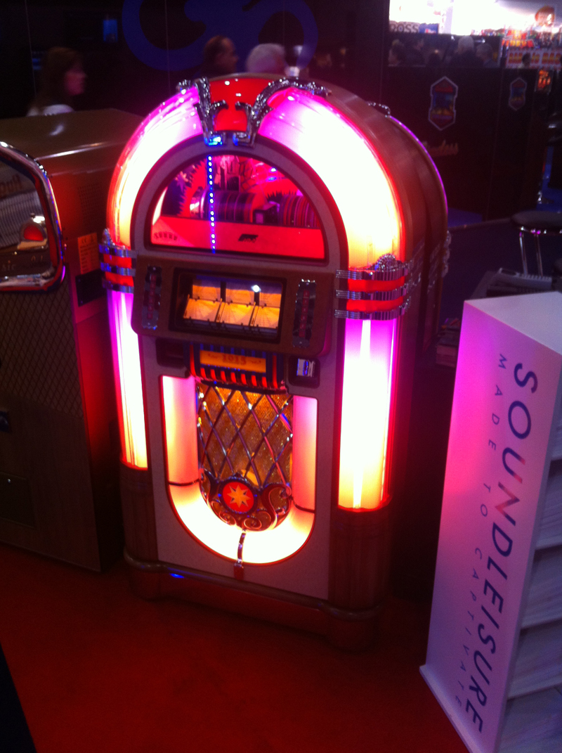 Sound Leisure 1015 Jukebox - EAG 2013