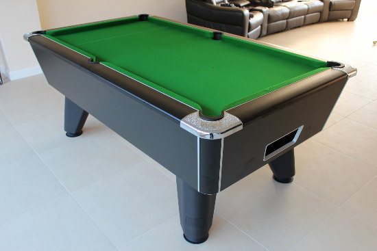 Supreme Winner 7ft Black Pool Table - Green Wool Cloth