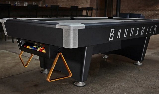 Brunswick Black Wolf Pro Pool Table